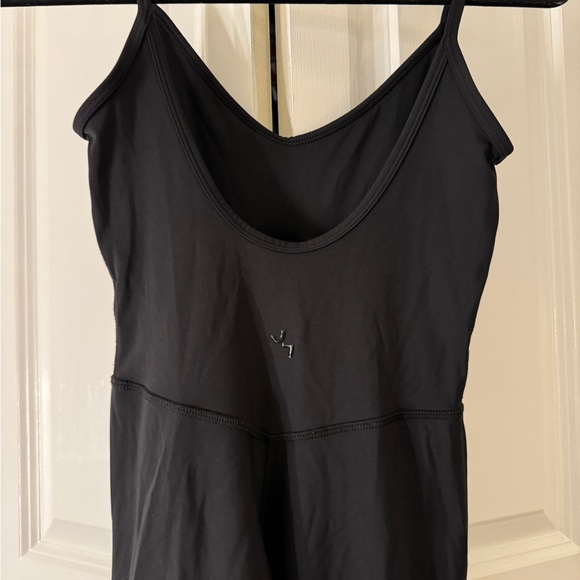 One piece - Picture 4 of 6